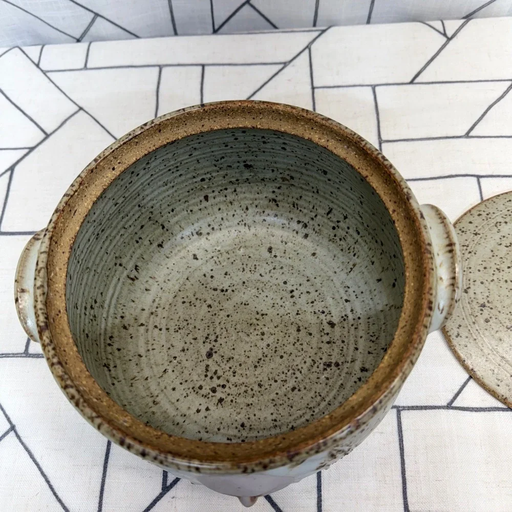 Crocker‎ Nauvoo Studio Pottery Lidded Bean Pot 8in Tan Sun Face Celestial Signed